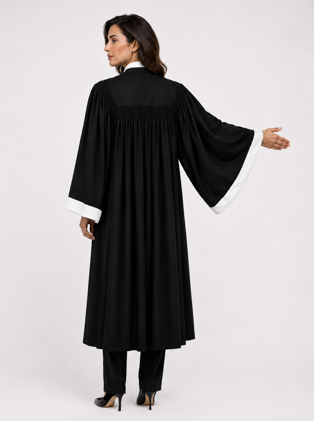 Adam & Ella Grads unisex judge gown - Image 11